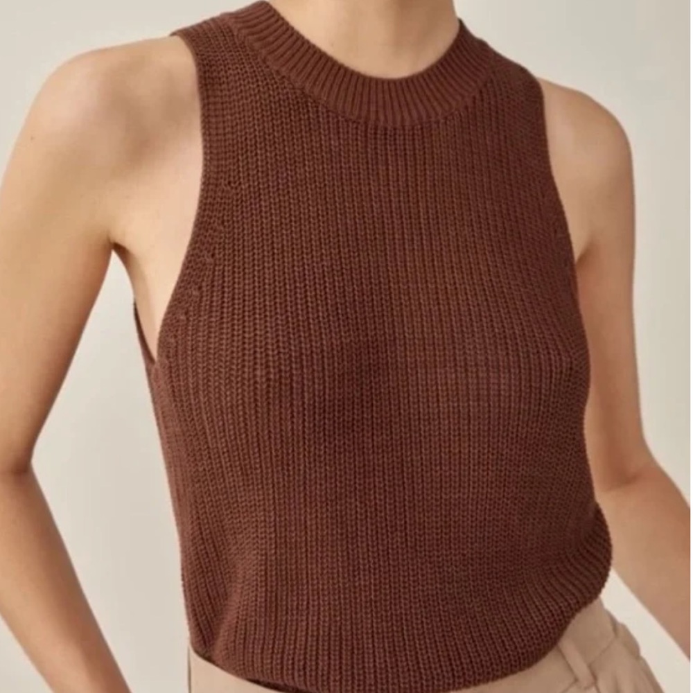NWT Reformation Lilac top in chestnut size XS